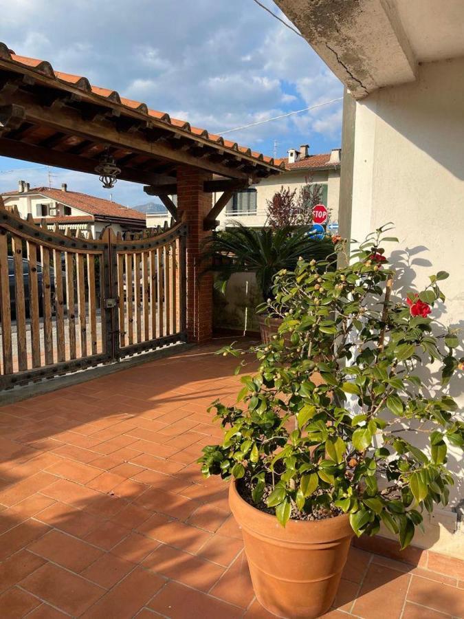 Raffinato Bilocale A Lido Di Camaiore Vicino Al Mare Экстерьер фото