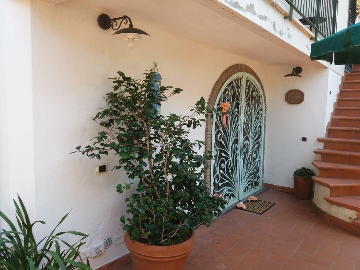Raffinato Bilocale A Lido Di Camaiore Vicino Al Mare Экстерьер фото